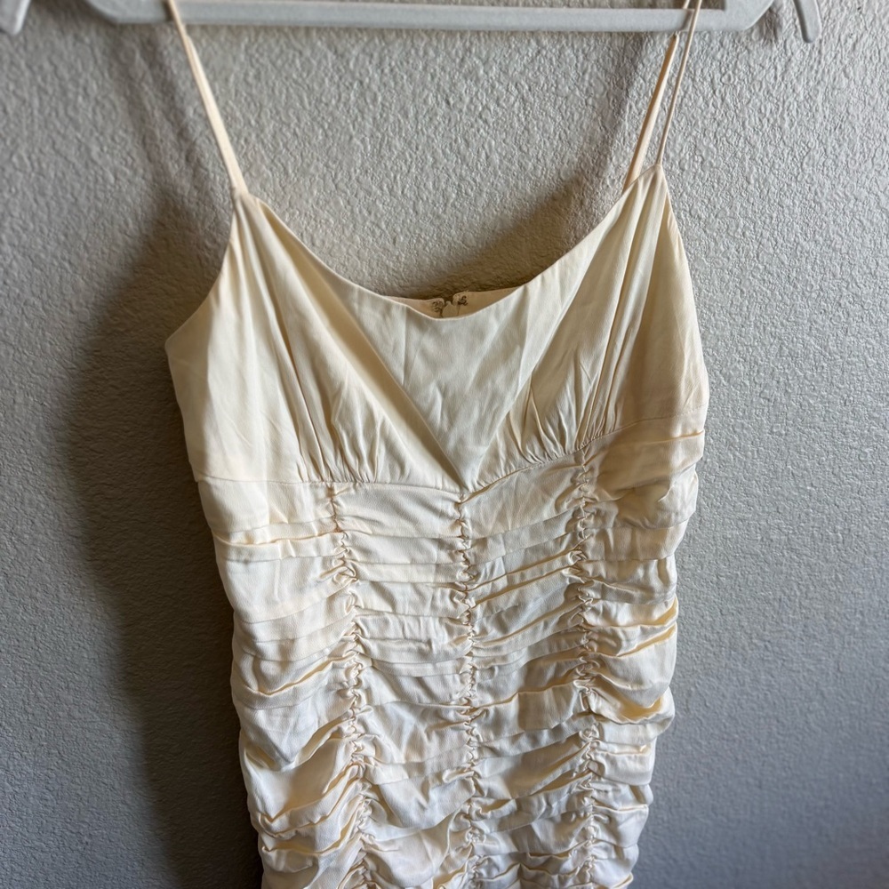 C/MEO Collective Cream Ruched Mini Dress Chic Minimalist Spring Medium - Picture 3 of 10